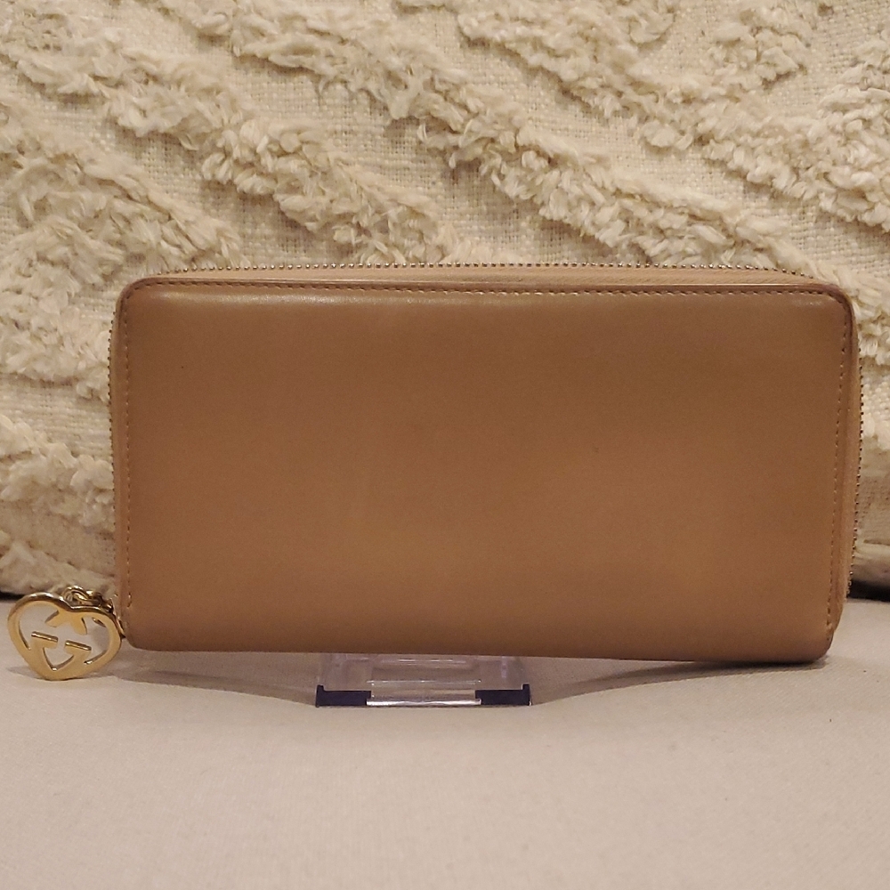 Gucci Tan Leather Wallet